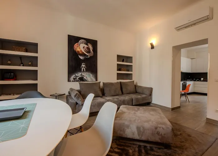 Easytopstay - Moscova Elegant